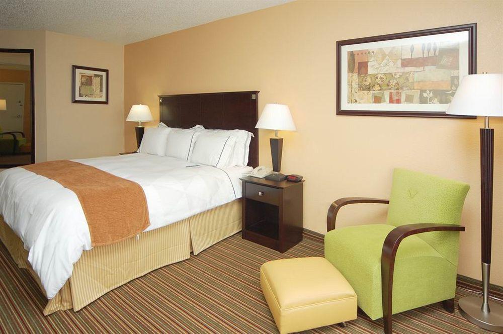The Regency Hotel Dallas Exterior photo